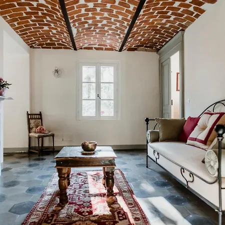 La Corte Di Lu * Rocca D'Arazzo